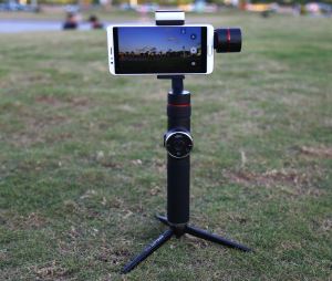 AFI V5 3-osý Handheld Gimbal Stabilizer pre Smartphone Vertikálne snímanie Panoramatický režim s ovládaním APP, sledovanie tvárí (čierny)